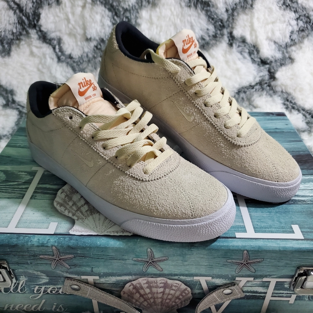 Nike by Gail mens brand new